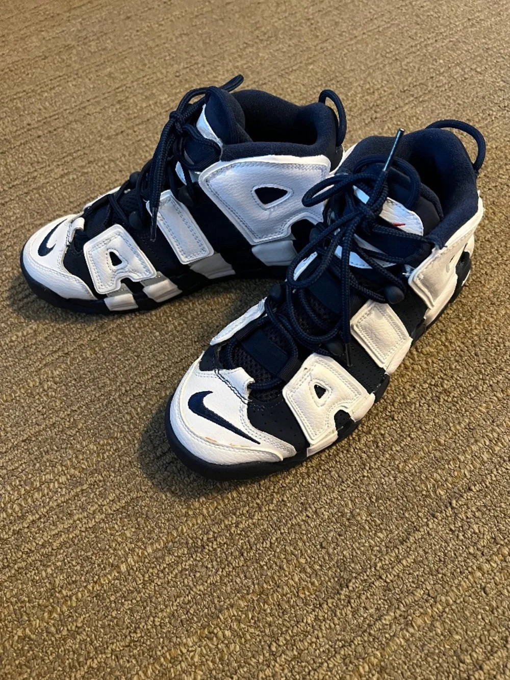 Boy’s Nike Air in Excellent Condition